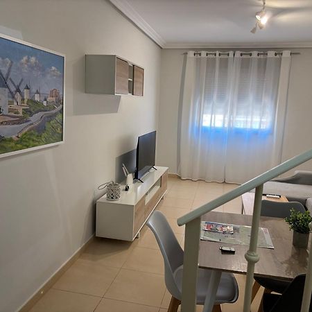 コンスエグラDuplex Entre Molinosアパートメント エクステリア 写真